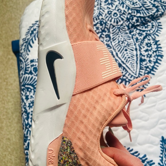 Brand new Nike trainers. 9.5 women’s. - Picture 6 of 7